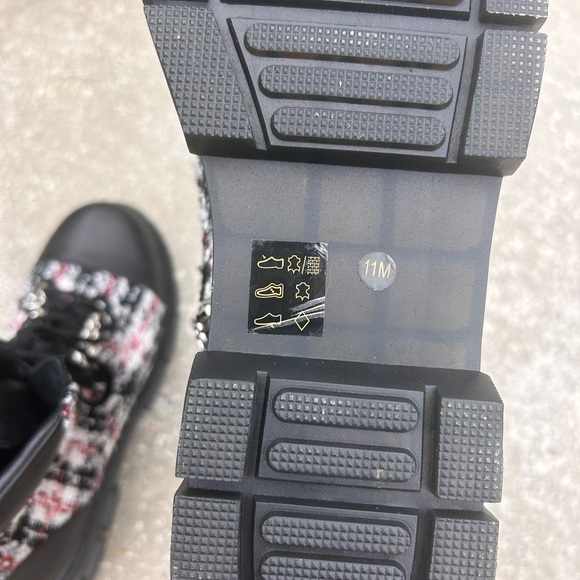 Wishbone Tweed Combat Boots - Picture 4 of 5